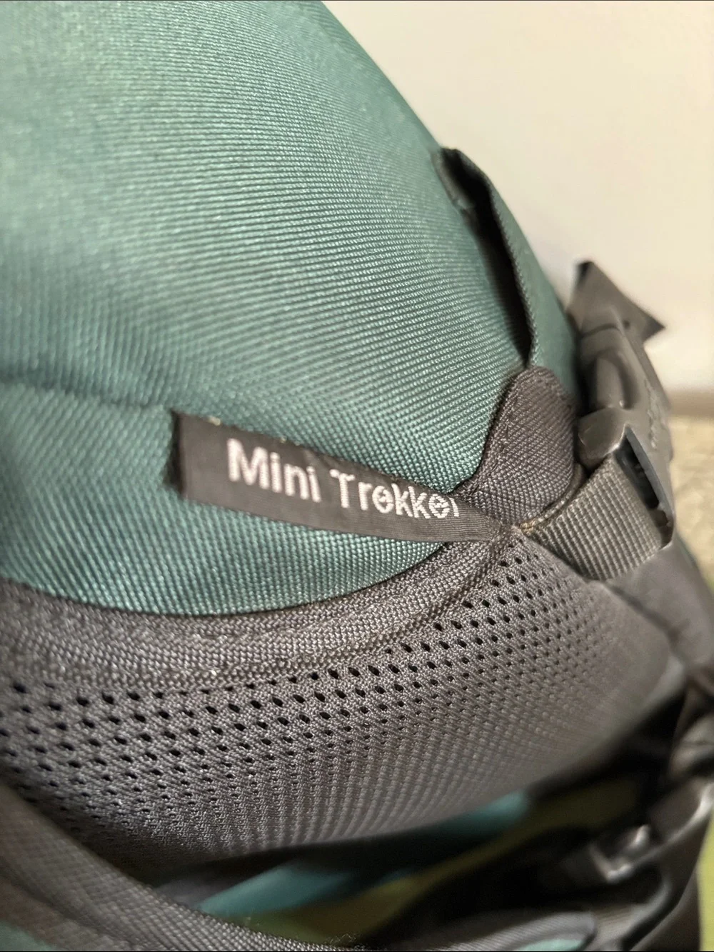 Lowepro Mini Trekker Camera Backpack Padded DSLR SLR Equipment Bag Green & Black